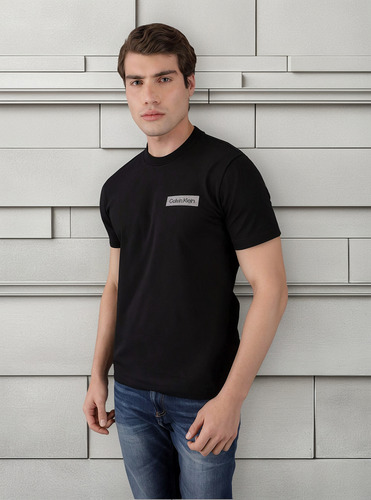 Polera Raised Concrete Negro Calvin Klein