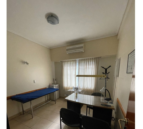Imagen 9 de 21 de Macias 500 Esquina Canale, Adrogué - Alquiler Profesional, Ideal Consultorios / Oficinas - 135 M2