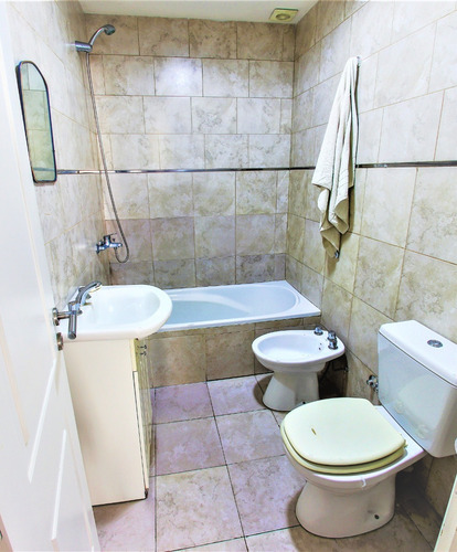 Imagen 13 de 17 de Departamento Monoambiente *apto Profesional* Con Cochera Independiente Portón Automatizado.