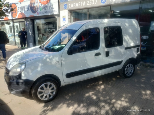 Imagen 2 de 12 de Renault Kangoo Confort Ph3 5as Con Gnc Recibo Menor Financio