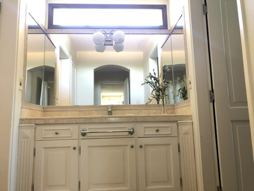 Muy Linda Casa En Carrasco Norte En Venta