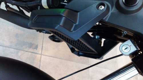 Imagen 23 de 25 de Keeway K-light 202 Benelli Store Pilar F