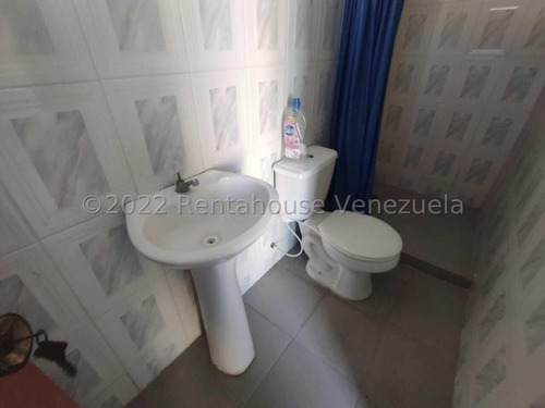 Imagen 6 de 30 de Galpón En Venta En La Piedad Cabudare Lara 0-4-2-4-5-9-3-7-5-4-2, Rent-a-house Centro Occidente Mls Código: 22-22523
