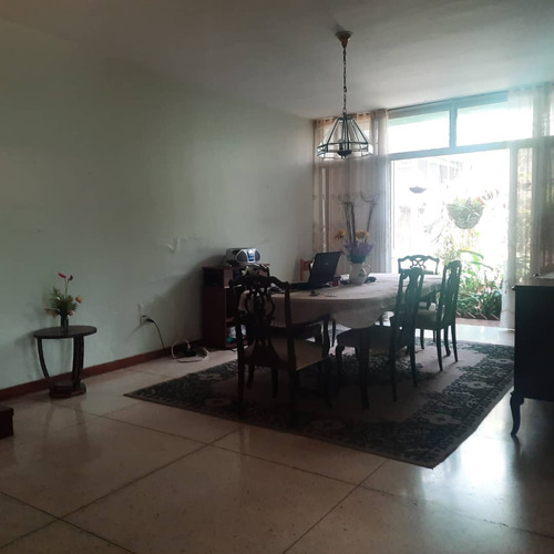 Casa En Venta Colinas De Los Ruices