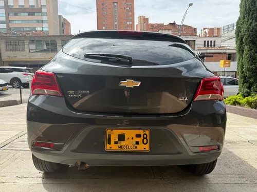Chevrolet Onix 1.4 Ltz 5 p
