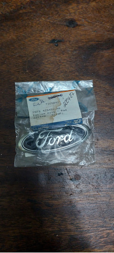 Emblema Parilla Ford Fiesta 04/10