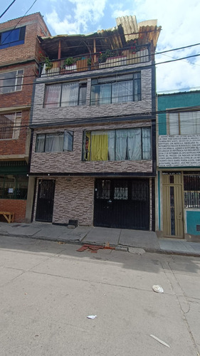 Vendo Casa Ubicada En Patio Bonito, Precio Negociable