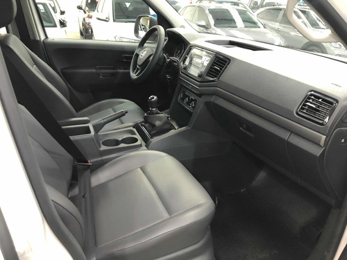 Imagen 18 de 25 de Volkswagen Amarok 2023 2.0 Cd Tdi 140cv Trendline Llantas16