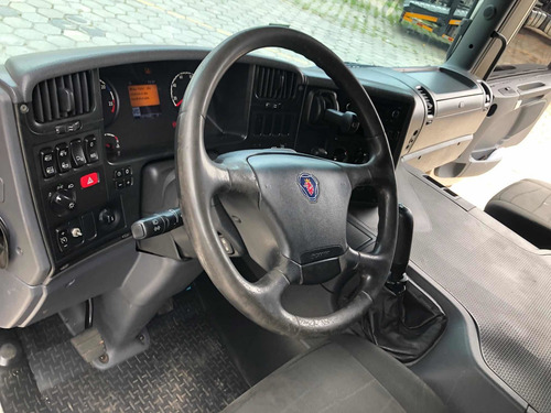 Imagem 9 de 15 de Scania P-360 12/13 Champagne 4x2 Cegonheiro