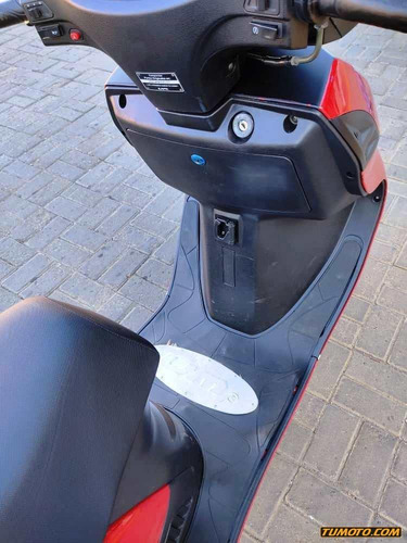Motos Um