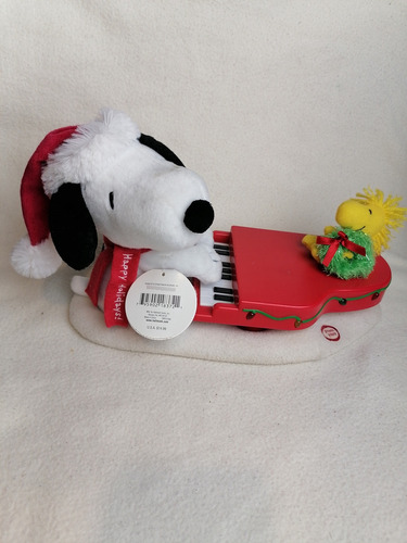 Peluche Snoopy Tocando El Piano Y Woodstock. Musical Con Luz