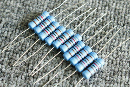 10pcs Buque Libre De Resistor De Película De Metal 1% 3w 8.2