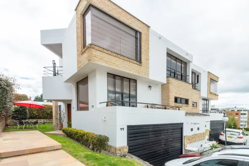 Casa En Arriendo/venta En Cedro Golf. Cod A5136