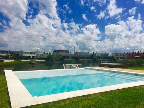 Casa Al Lago, Los Alisos, Nordelta