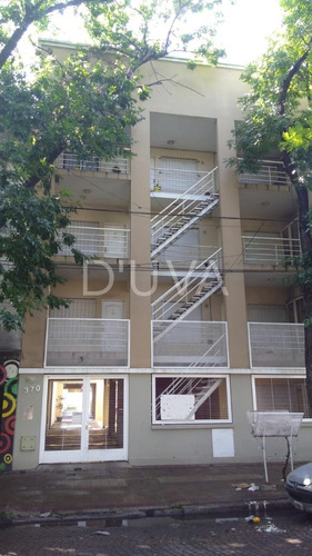 Departamento Un Dormitorio Con Cochera - 66 E/ 2 Y 3 - La Plata 