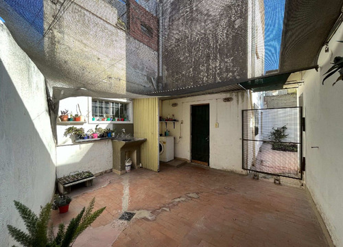 Imagen 7 de 10 de Casa 2 Dormitorios En Barrio Colon
