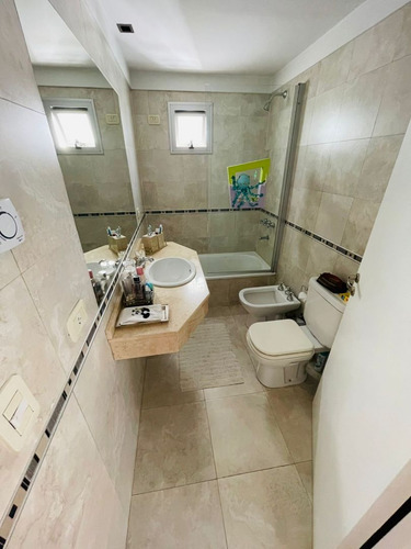 Departamento En Venta En Flores 5 Amb