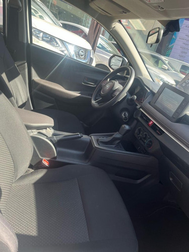 Toyota Yaris 1.5 5P Base At Cvt