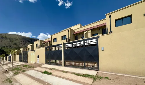 Nuevo Valor. Venta Departamento De 2 Dormitorios, Inmejorable Zona - foto 1
