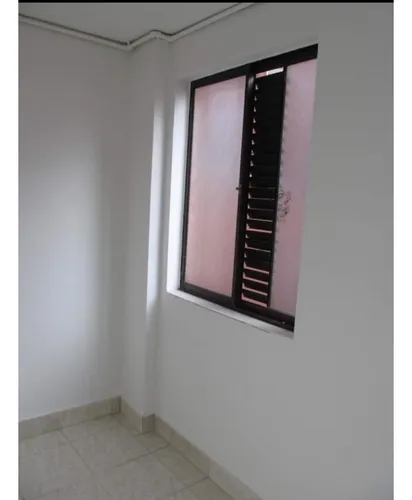 Rhbr-12333 (apto) Piso 3 (laureles)