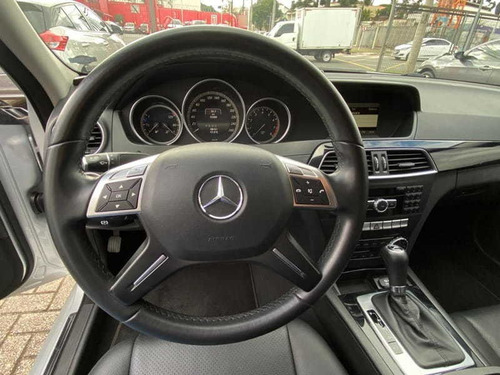 Imagem 9 de 15 de Mercedes-benz C-200 Avantgarde Cgi 1.8 At 2014