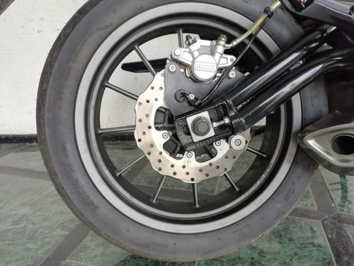 Imagen 10 de 15 de Benelli Tnt 300