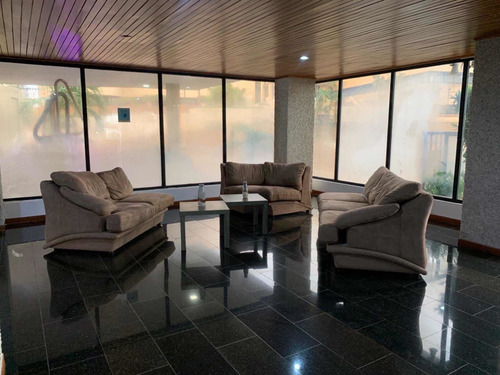 Imagen 20 de 22 de Lujoso Apartamento En Edificio Emperador Marisabel Fernández