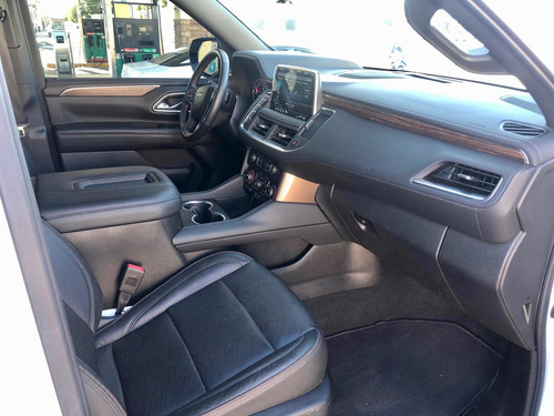 Imagen 8 de 14 de Chevrolet Suburban High Country