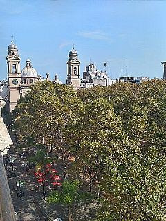 Imagen 3 de 15 de Peatonal Sarandí Frente A Plaza Matriz