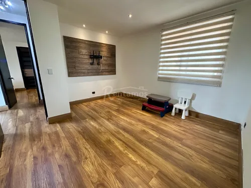 Casa En Arriendo En Altos Del Escobero. Cod A776054