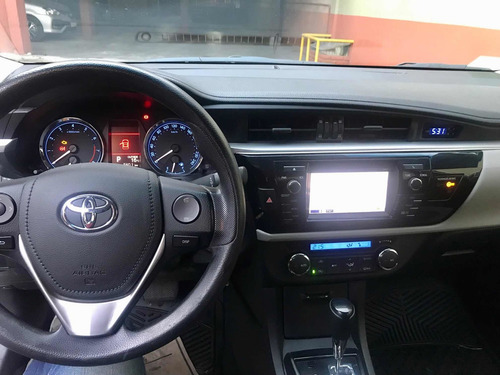 Imagen 12 de 14 de Toyota Corolla 1.8 Xei Cvt 140cv 2016
