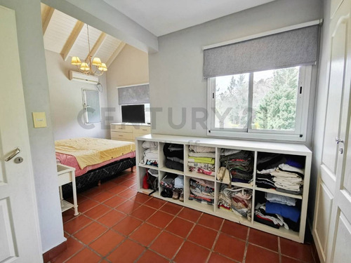 Imagen 18 de 30 de Casa De 3 Dormitorios, Parque Y Pileta En Venta En Campos De Roca