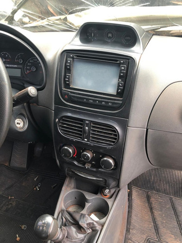 Imagem 5 de 10 de Sucata Fiat Strada Adventure 2015 Flex - Rs Auto Peças