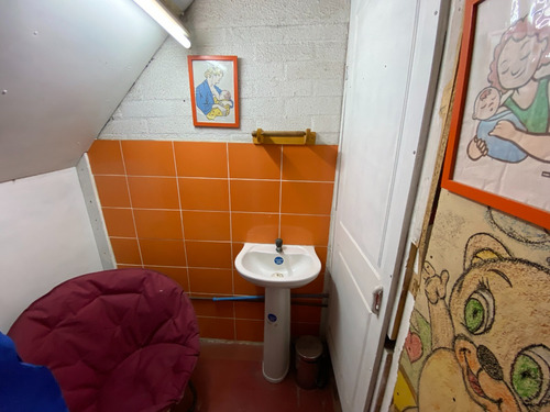 Casa O Jardín Infantil En Recoleta A Pasos De Metro