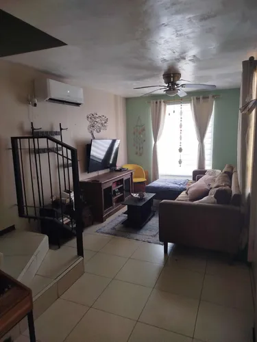 Casa En Esquina Frente A Parque, Terreno Excedente, Fraccionamiento Privado, Mirador Del Valle, Escobedo Nl