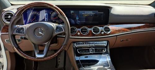 Imagen 10 de 15 de Mercedes-benz Clase E 2018 2.0 200 Cgi Exclusive At