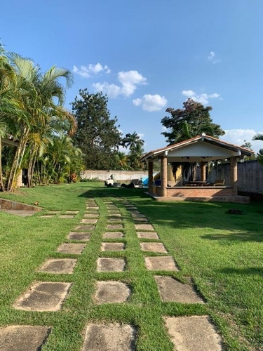 Imagen 3 de 14 de Venta Casa Urbanización El Solar Guataparo Valencia