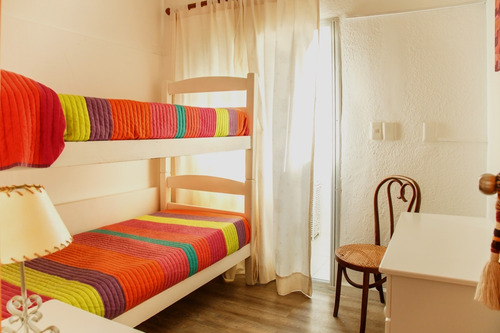 Vendo Apto Reciclado, Vista Emir Península 3 Dorm, 2 Baños