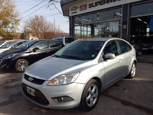 Imagen 1 de 13 de Ford Focus Guia 2.0 5 Puertas