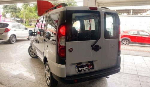 Imagem 7 de 9 de Fiat Doblò 1.8 Mpi Essence 7l 16v Flex 4p Manual