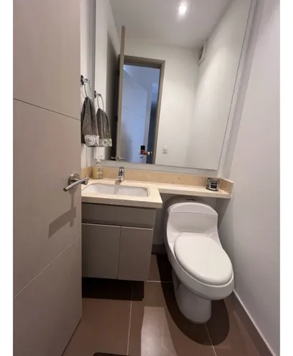 Vendo Santa Paula 88m2 2hab 3baños 3° Piso Ext 3balcones