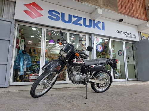 Imagen 2 de 7 de Suzuki Dr200