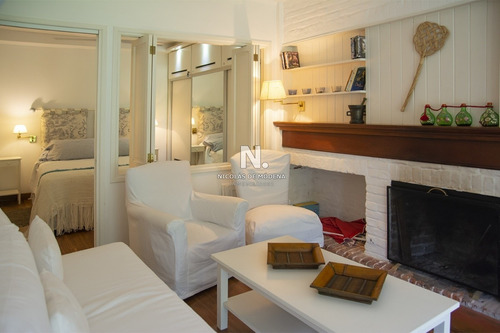 Departamento En Brava, Punta Del Este- Ref: 3317