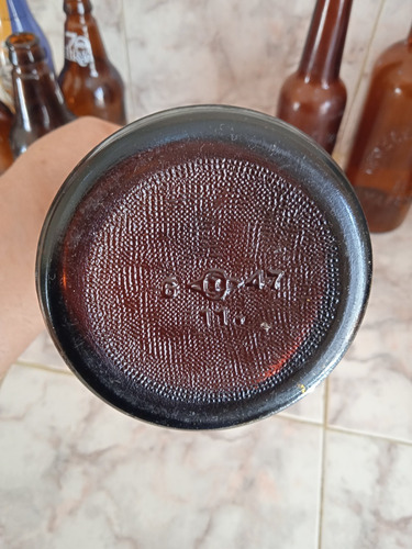 Imagen 3 de 3 de Botella Antigua De Colección 66 Cc Cervecerías Zulia Y Mbo)