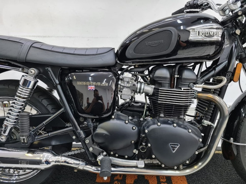 Triumph Bonneville Com 6949 Milhas - Km: 11118