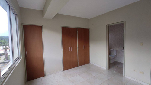 Imagen 11 de 24 de Apartamento En Venta Res. Titanium Suites, Obra Blanca 135 Mtrs. Daniela J.