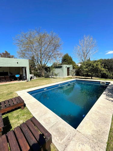 Venta Casa 4 Dormitorios Y Escritorio En Barrio Privado La Asunción