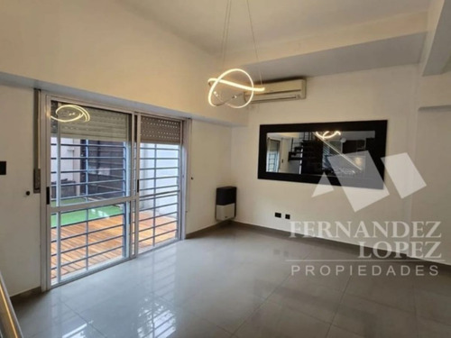 Excelente Casa 4 Ambientes En Dos Plantas En Bernal Oeste