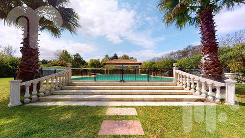 Venta De Casa De 4 Dormitorios En Campos De Roca