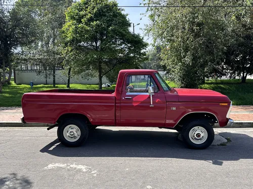 Ford F100 Custom
